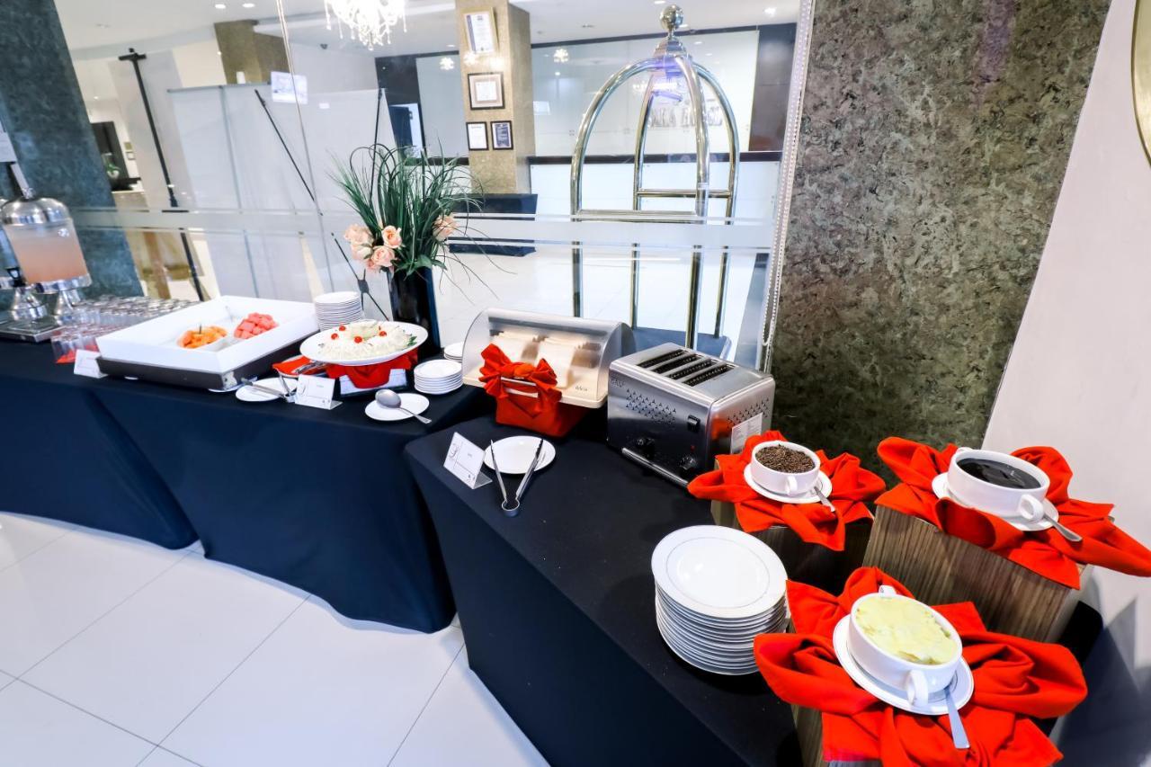 Saka Hotel Medan Sunggal Ngoại thất bức ảnh